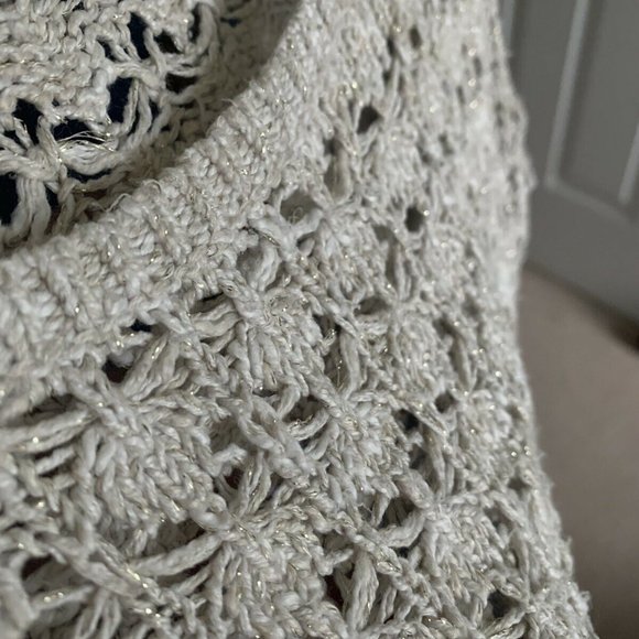 Hollister Crop Sweater Top XS Cream Gold Crochet - Picture 2 of 3